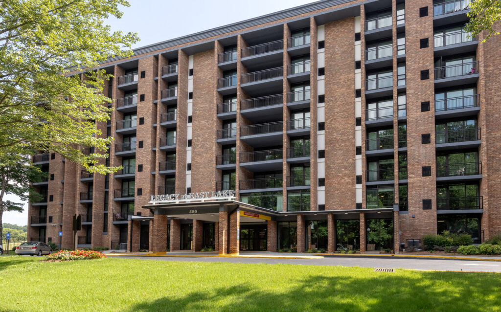 eastlake towers atlanta residential apartments